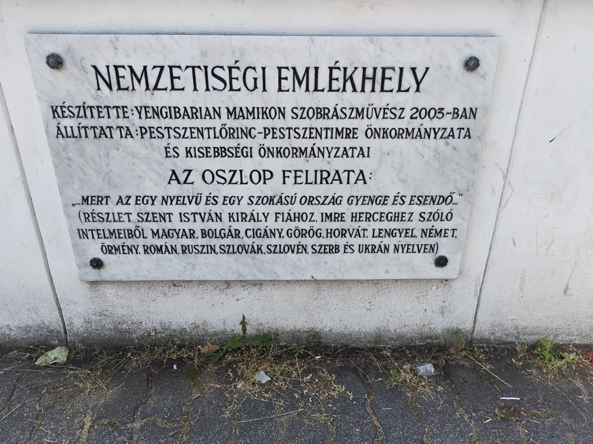 Köztéri márvány emléktábla felújítás után